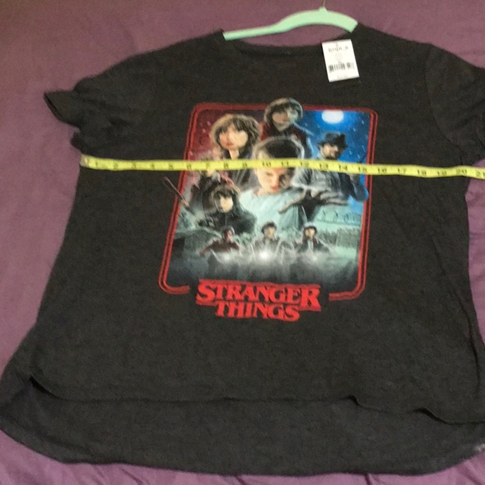 Stranger things tee - Picture 3 of 5